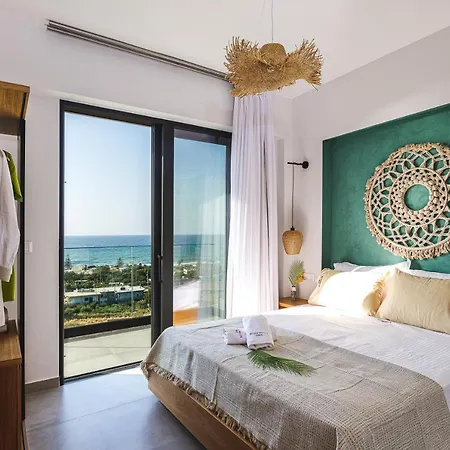 Bohemian - Private Infinity Pools & Panoramic Sea View - Just 500m From *