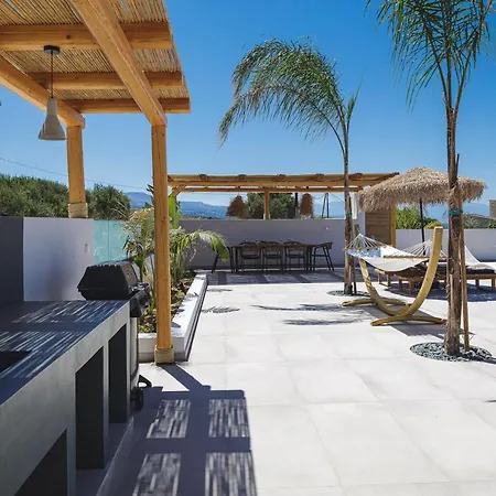 Villa Bohemian - Private Infinity Pools & Panoramic Sea View - Just 500m From Skaleta