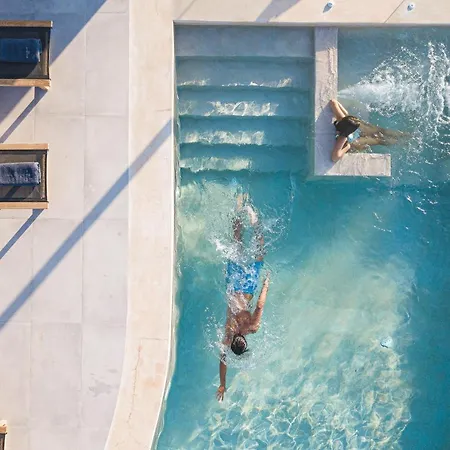 Villa Bohemian - Private Infinity Pools & Panoramic Sea View - Just 500m From *
